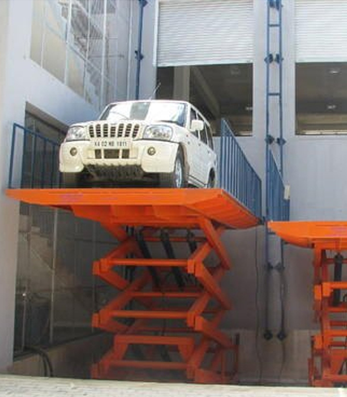 Hydraulic multi-scissor vehicle lifting platform